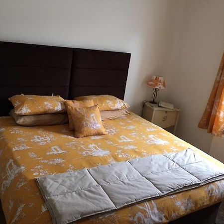 Cherry Tree Guesthouse Bradford-On-Avon Екстер'єр фото